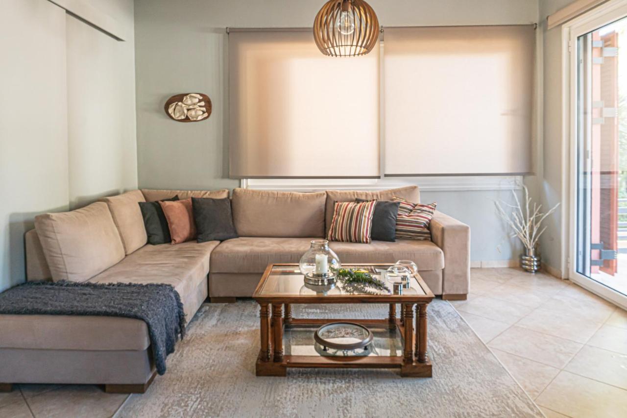 Bright 2Bd Apt, Garden View & Parking - Glyfada Athen Exterior foto