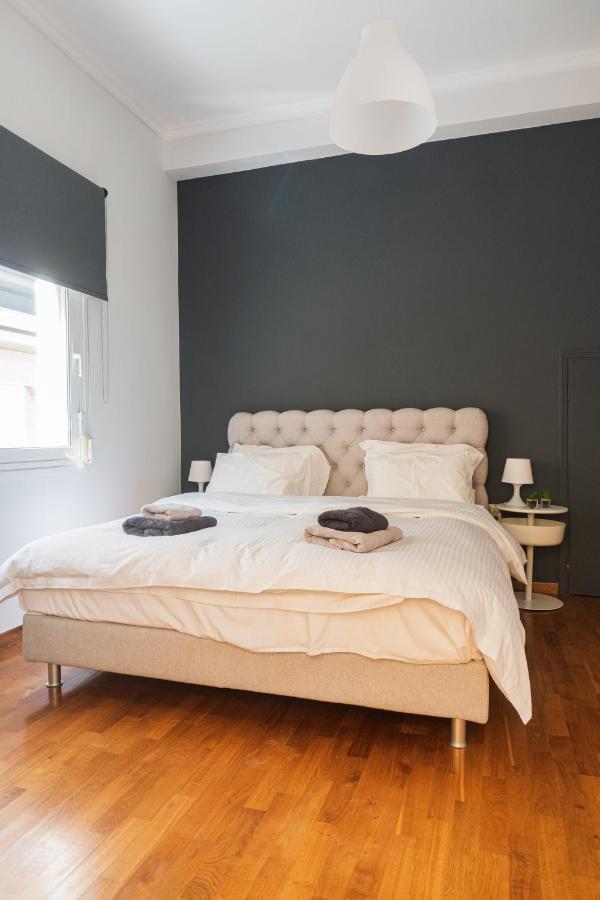 Bright 2Bd Apt, Garden View & Parking - Glyfada Athen Exterior foto