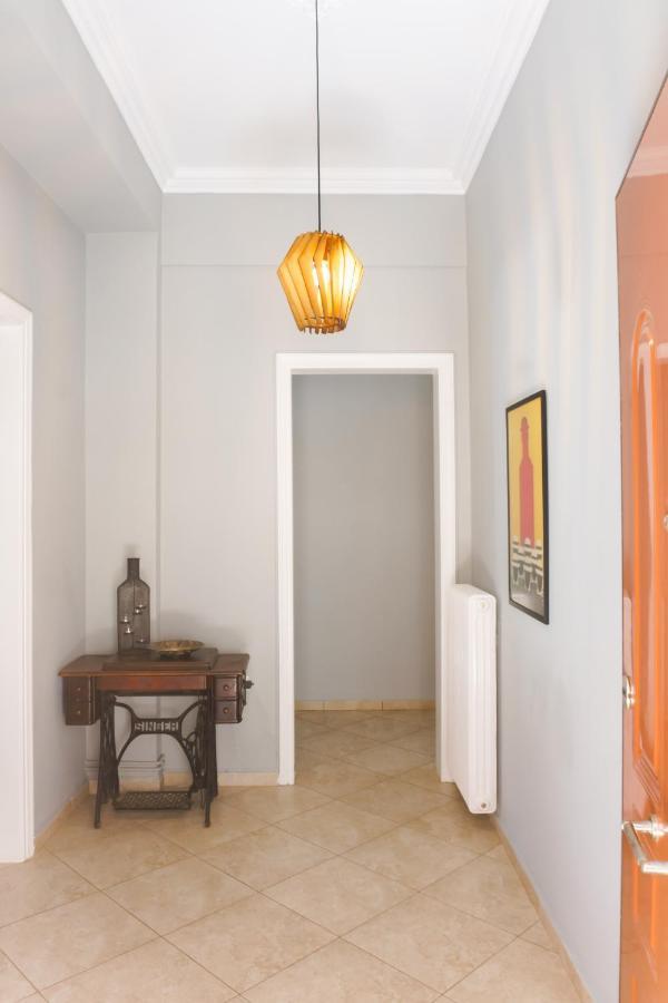 Bright 2Bd Apt, Garden View & Parking - Glyfada Athen Exterior foto