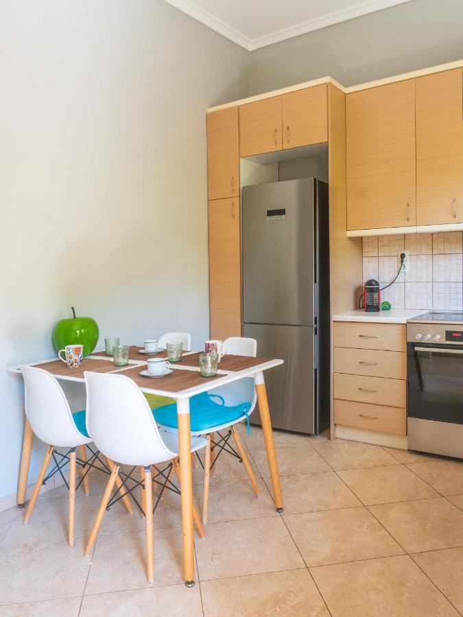 Bright 2Bd Apt, Garden View & Parking - Glyfada Athen Exterior foto